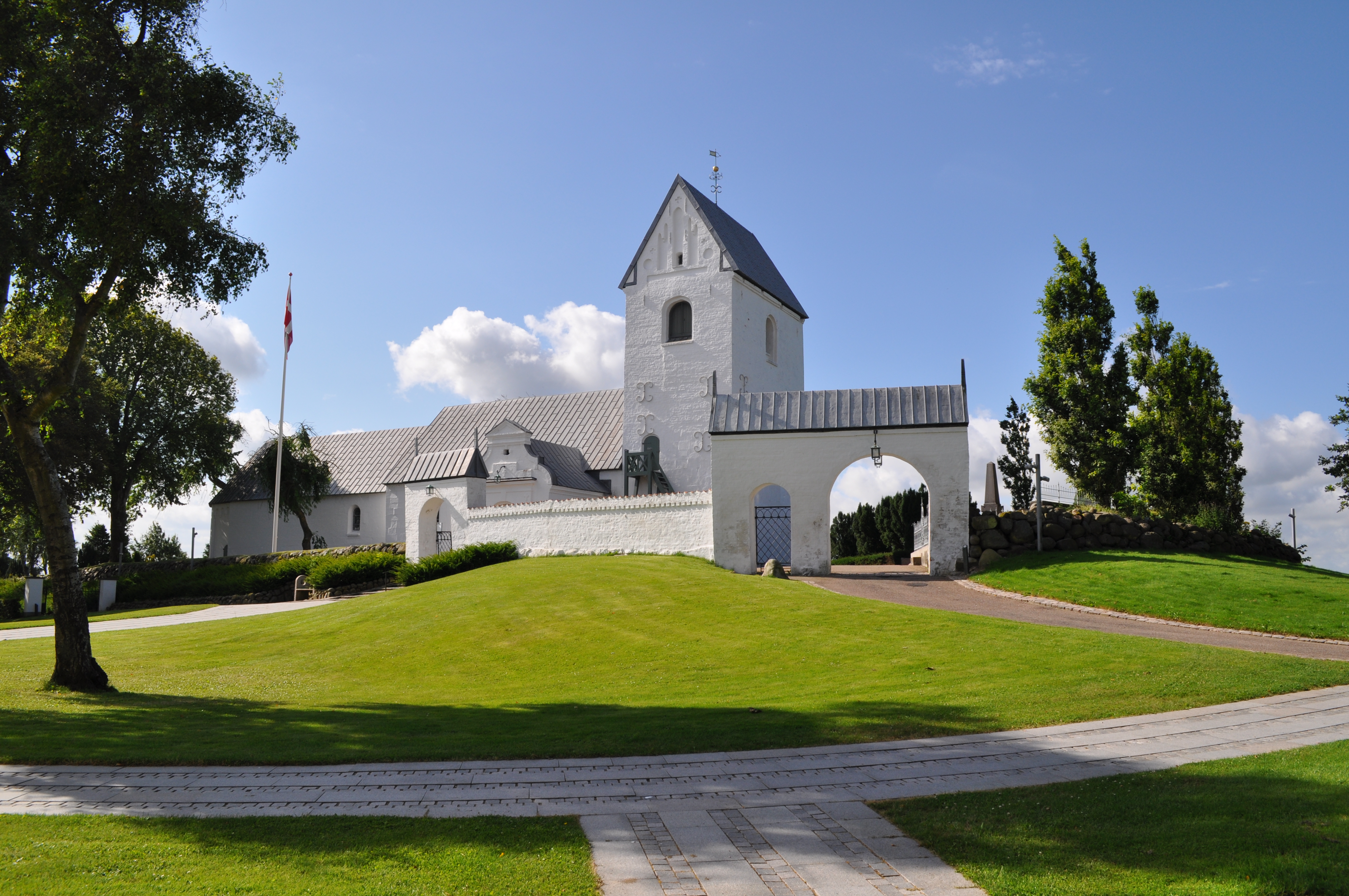 Forsøg i Folkekirken.jpg